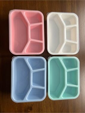 Set of 4 Divided Lunch Containers - Pink, White, Blue, Mint